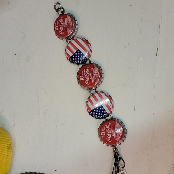 Vintage Coca-Cola American Flag Soda cap Bracelet - Picture 2 of 2